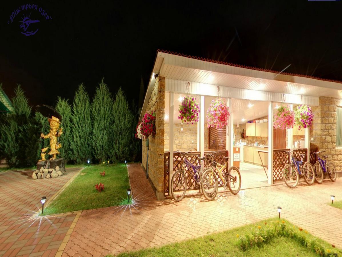 Hotel-Complex Mizh Triokh Ozer Switjas Exterior foto